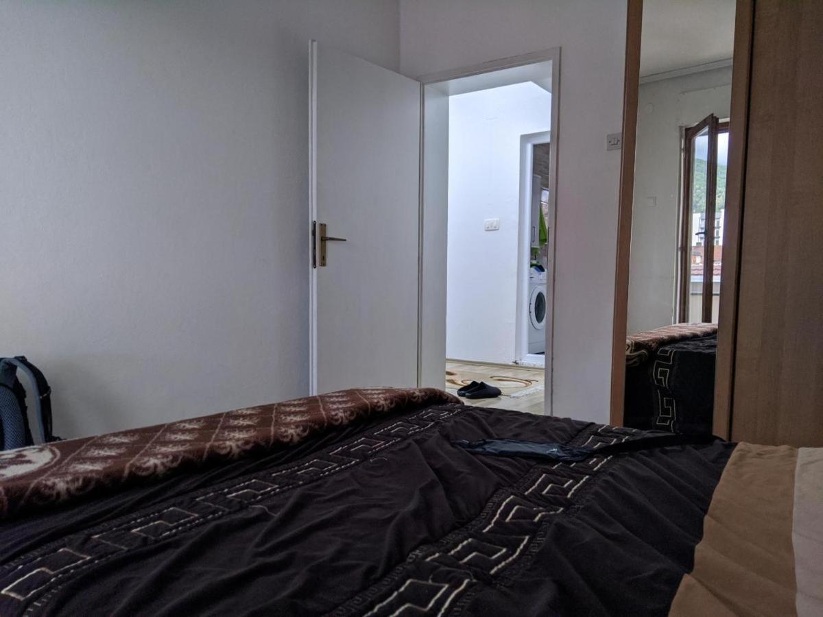 Lovely 1 Bedroom Within Walking Distance, Views Печ Екстериор снимка