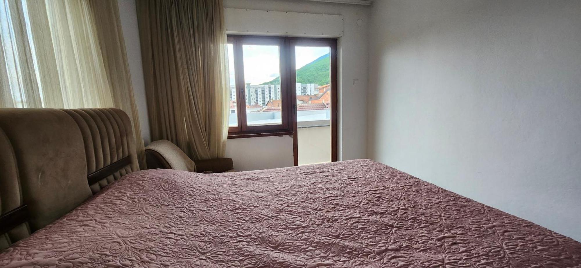 Lovely 1 Bedroom Within Walking Distance, Views Печ Екстериор снимка