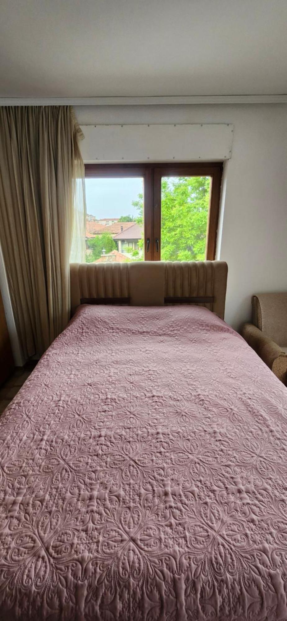 Lovely 1 Bedroom Within Walking Distance, Views Печ Екстериор снимка