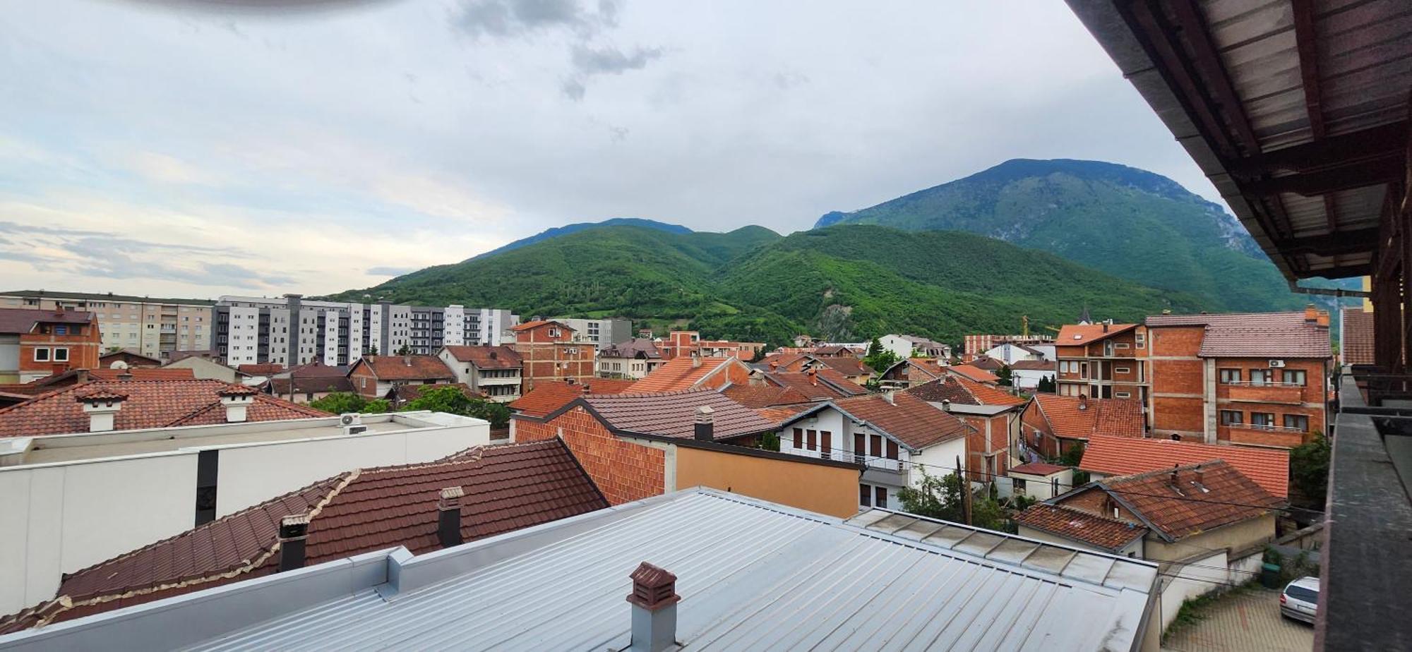 Lovely 1 Bedroom Within Walking Distance, Views Печ Екстериор снимка