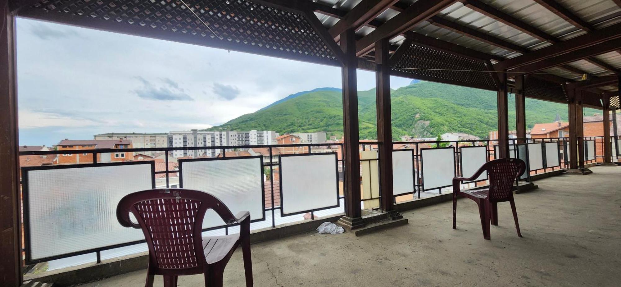 Lovely 1 Bedroom Within Walking Distance, Views Печ Екстериор снимка